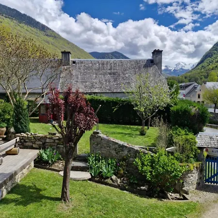 ベッド・アンド・ブレックファスト Maison La Flambee